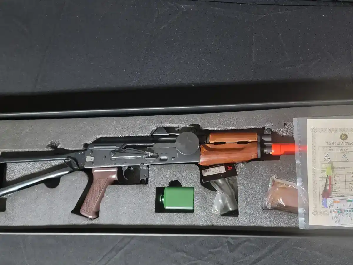 E&l ELAKS74U