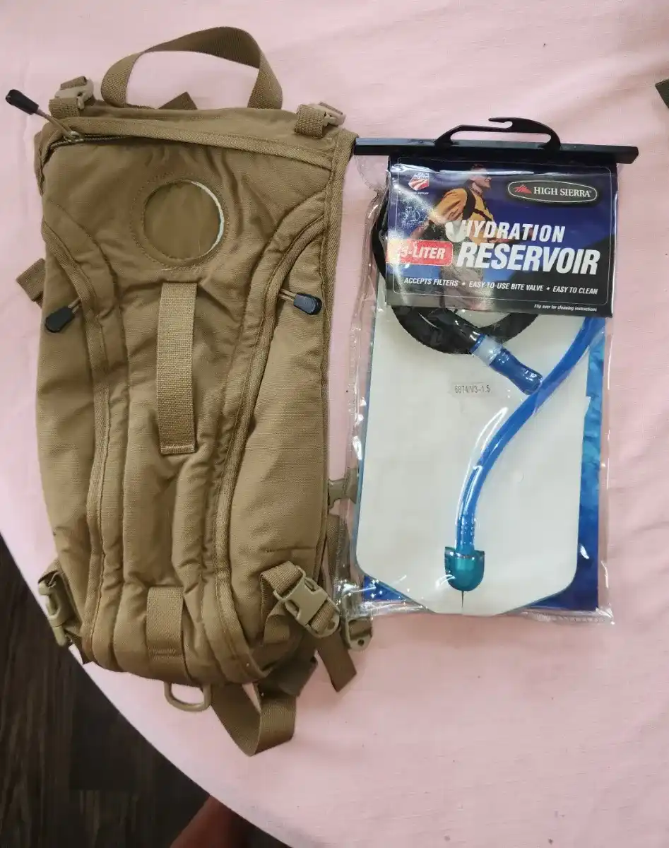 USMC Unissued Coyote Hydration System w/ Bladder