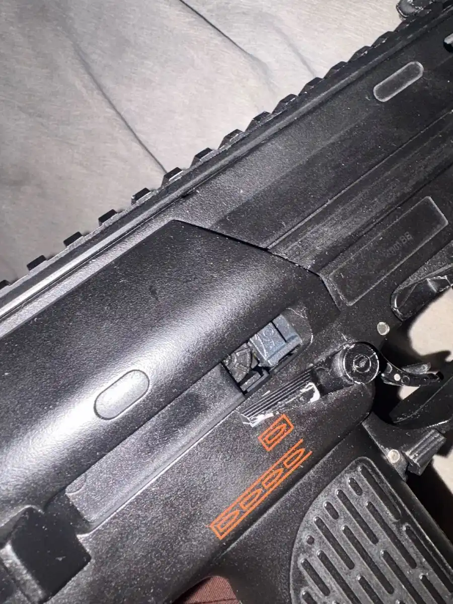 WELL R-4 MP7 clone