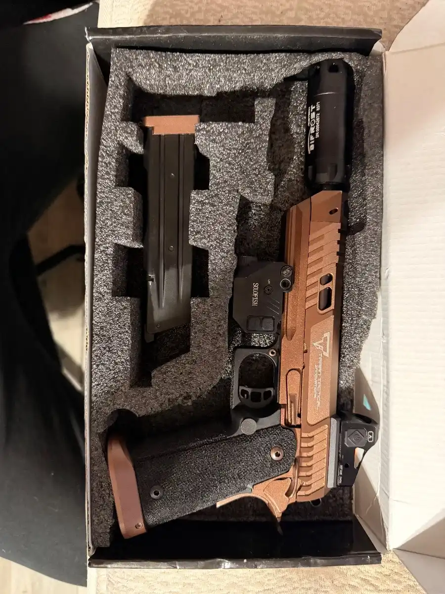 Sand Viper GBB (attachments included)