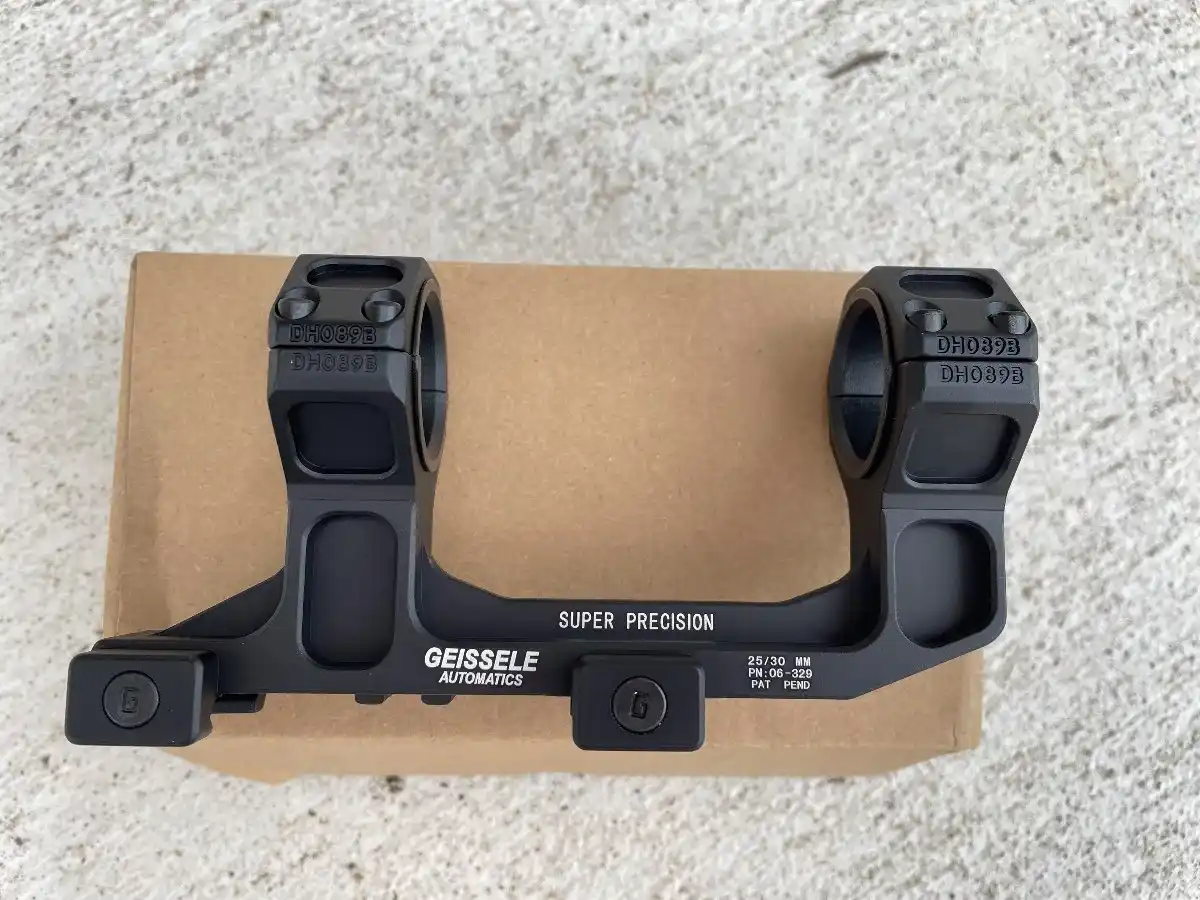 1.93 GEISSELE Cantilever Rifle Scope Mount, High Profile, 30mm