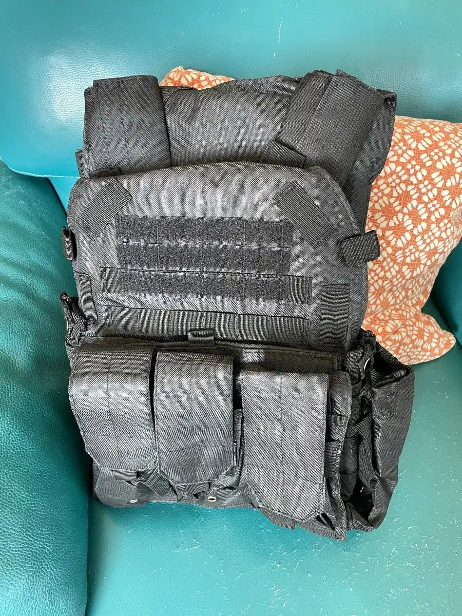 Tactical vest black