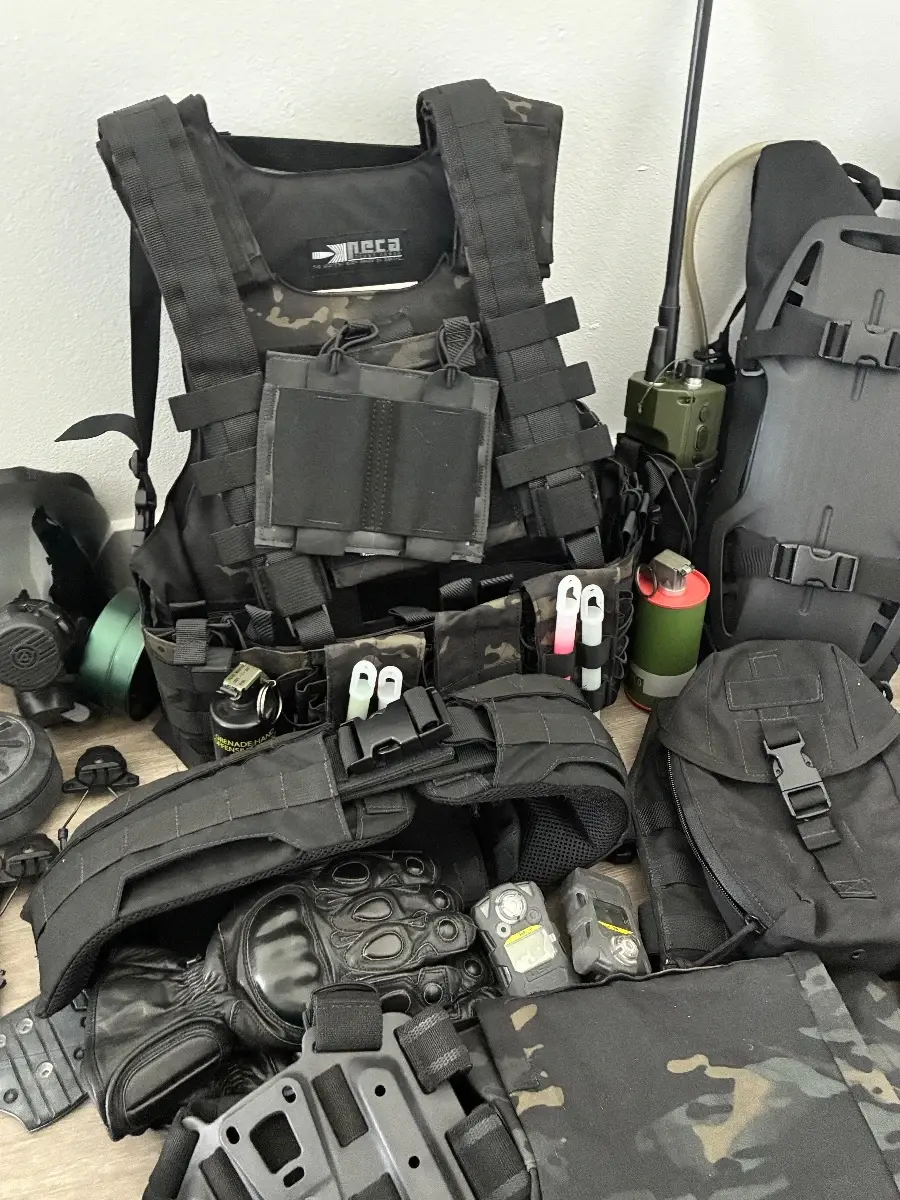 Tokyo Marui pistol and Biohazard Blue Umbrella Gear Cosplay & Airsoft gear