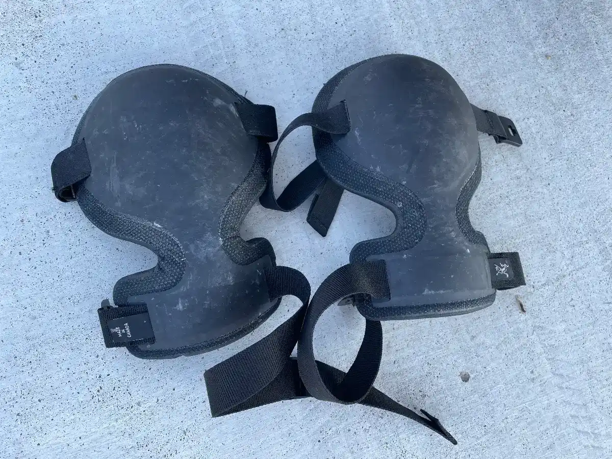 Arcteryx LEAF Combat Knee Cap Pads