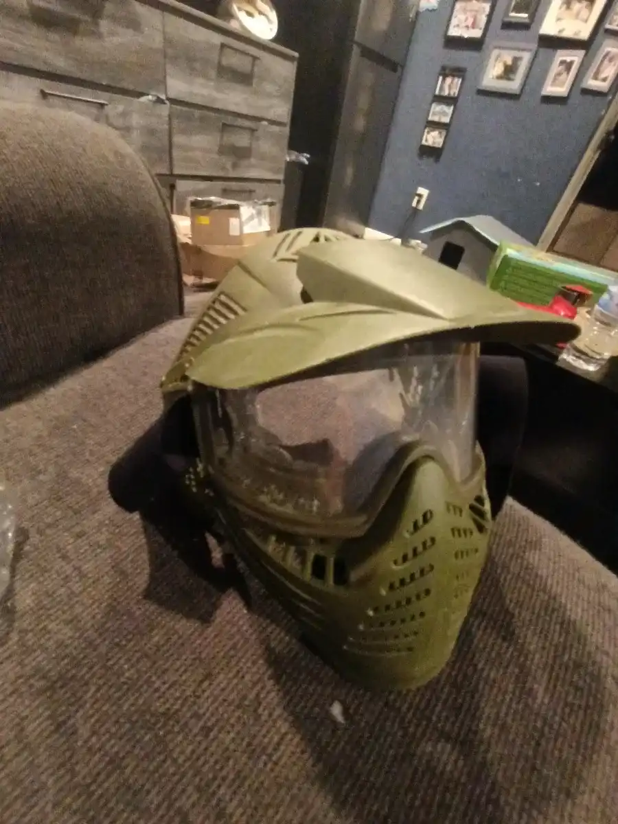 US army alpha Black and spider extra paintball guns with accessories
