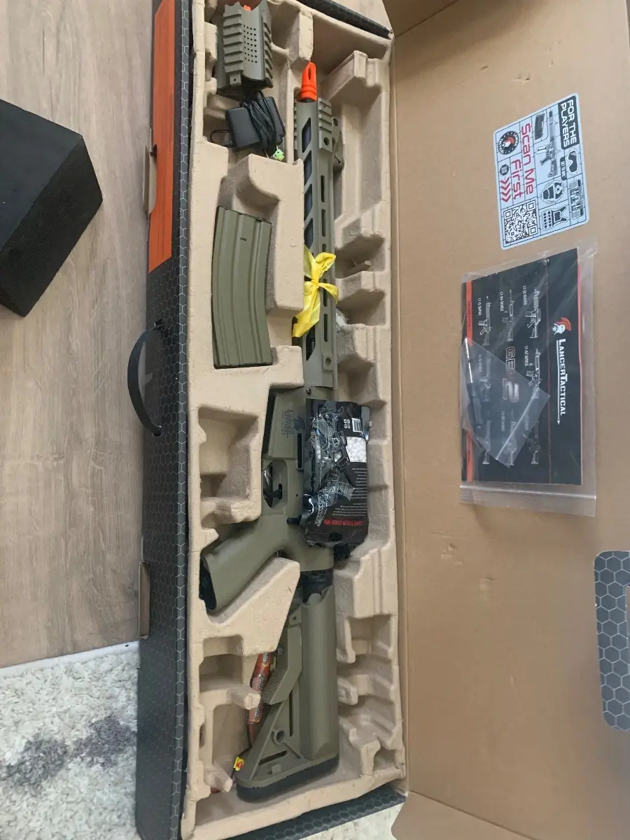 Airsoft AEG GEN2 M4 style full polymer