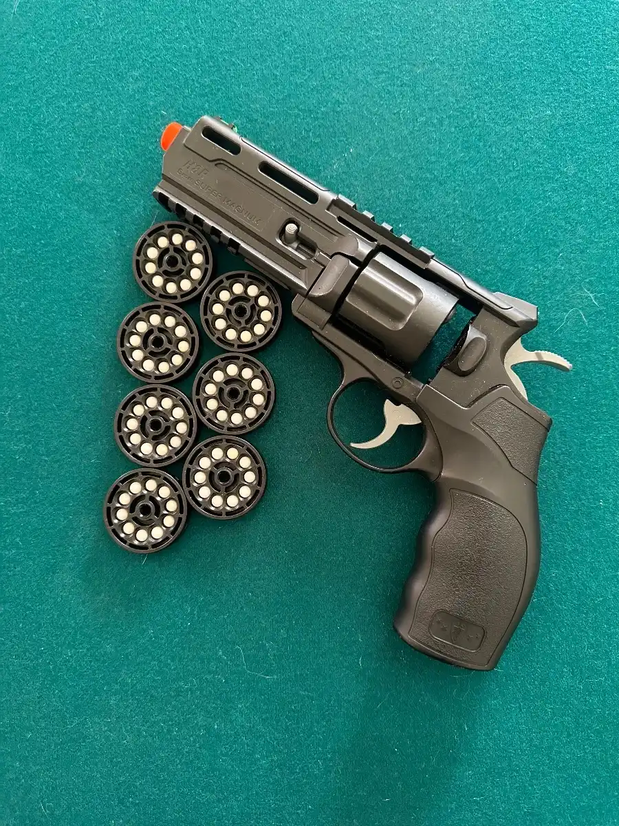 Elite Force H8R Gen 2 CO2 Powered Airsoft Revolver