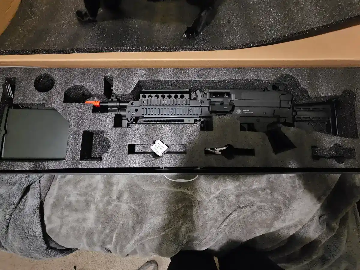 A&K / Cybergun FN Licensed "Middleweight" M249 Mk46 version