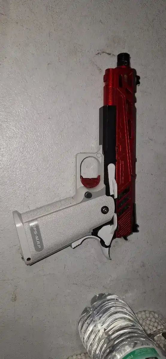 Modded Marui Hi-Capa with 5.1 Flatline Slide and tracer adapter