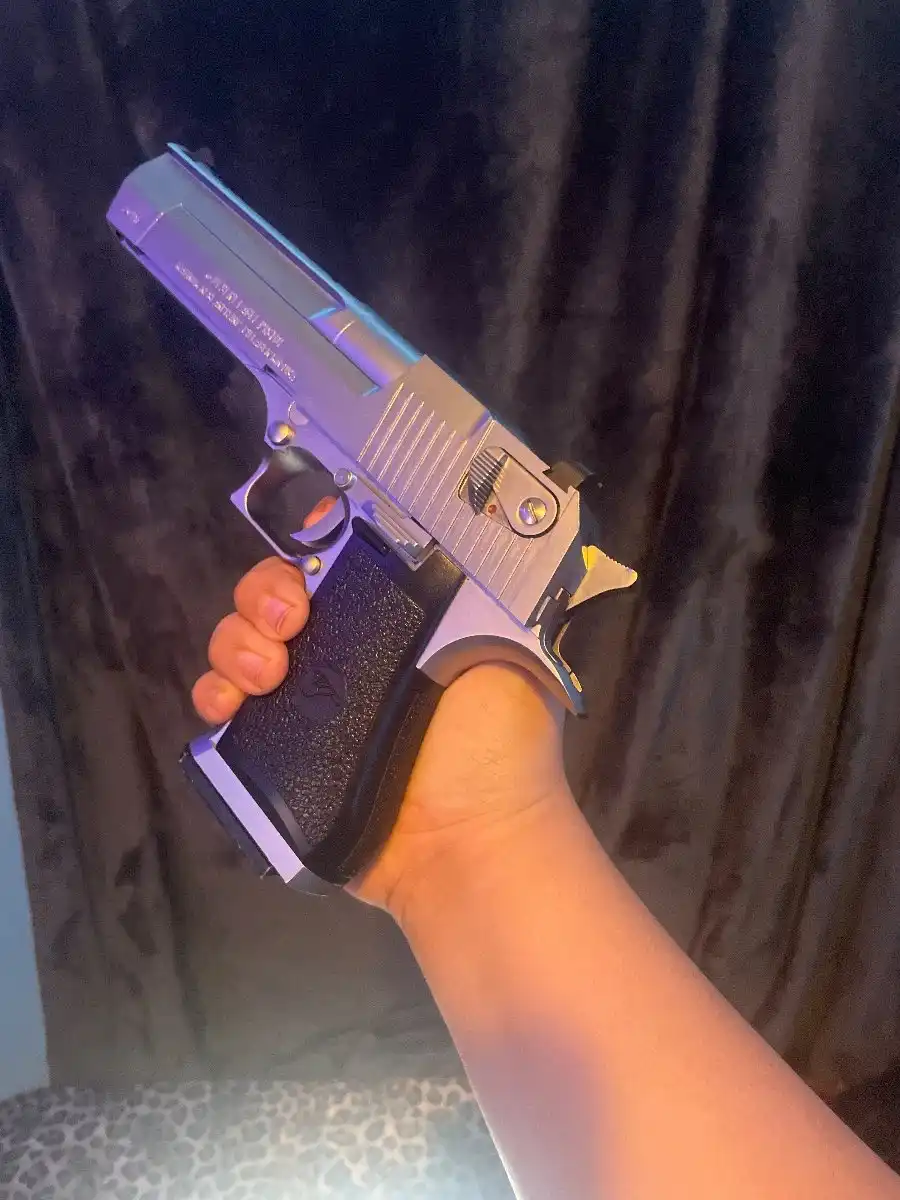 We tech desert eagle  gas blowback cyber gun