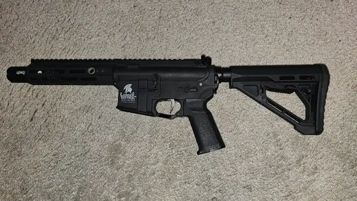 UPGRADED Lancer tactical gen 3 mlok 7 AEG