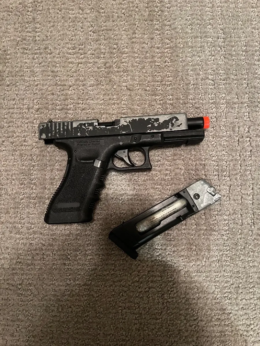 Elite force Glock 17