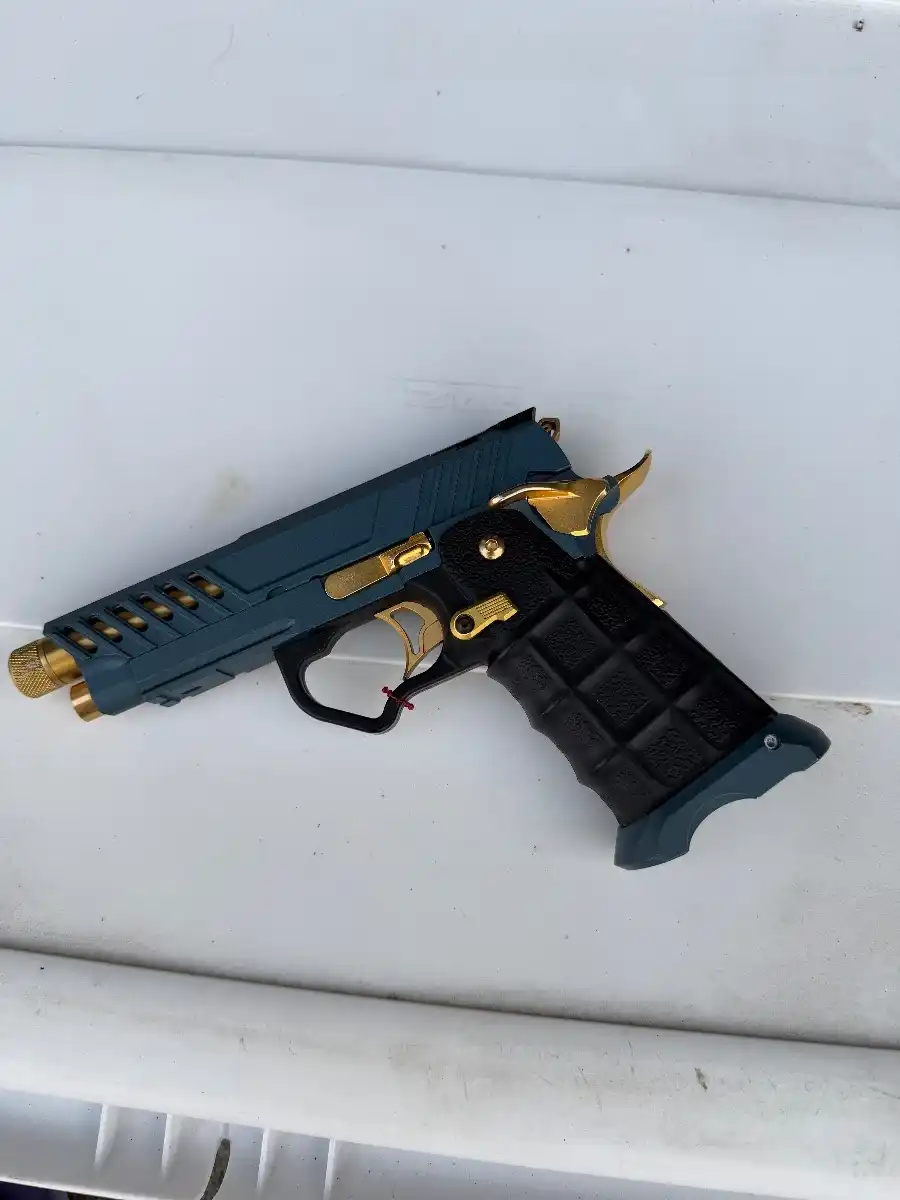 Tokyo Marui Custom Hi capa 4.3 pistol