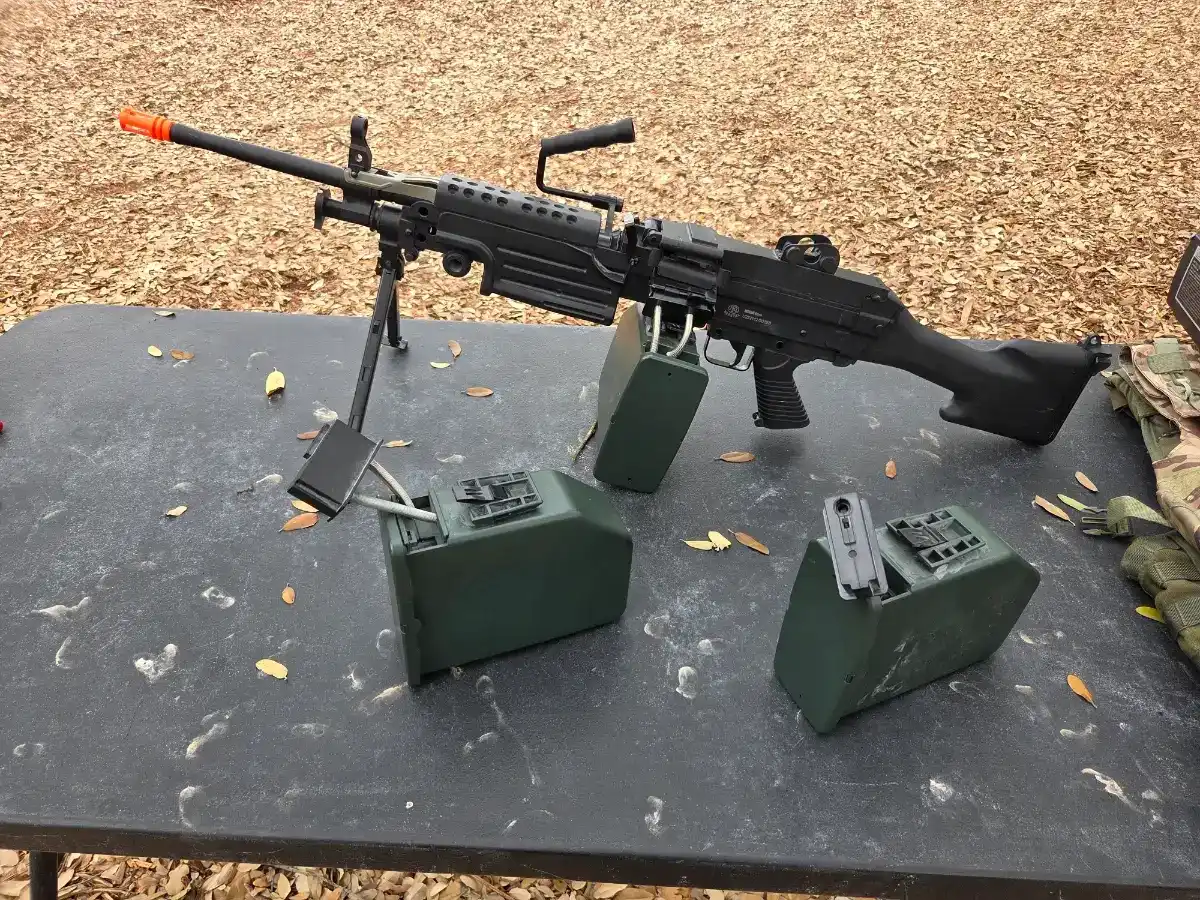 M249