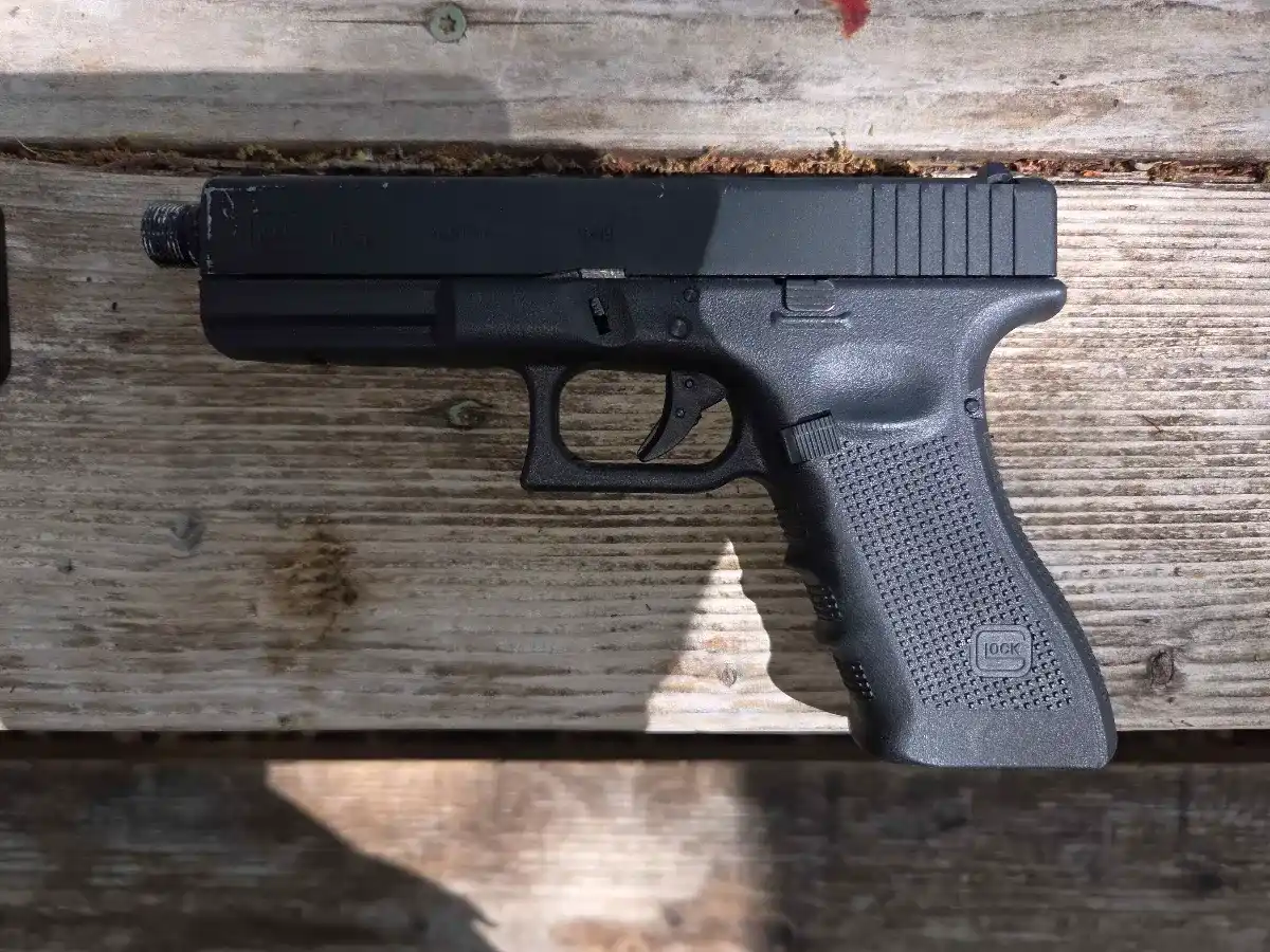 Elite Force Glock 17