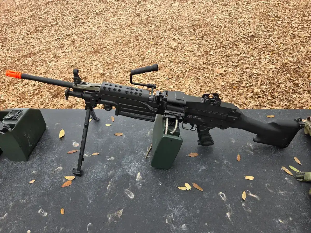 M249