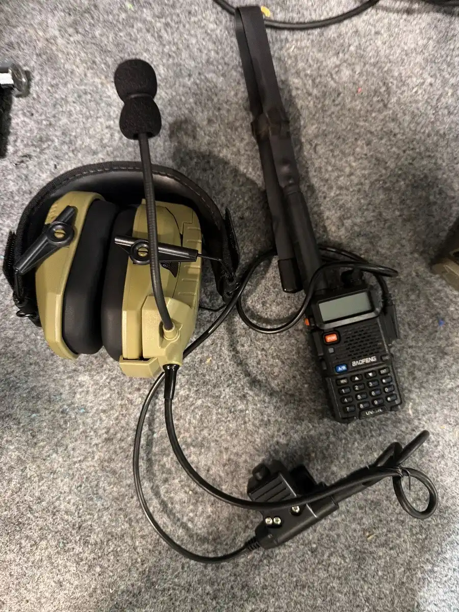 Beaufang radio with Walker ptt headphone system Brand new