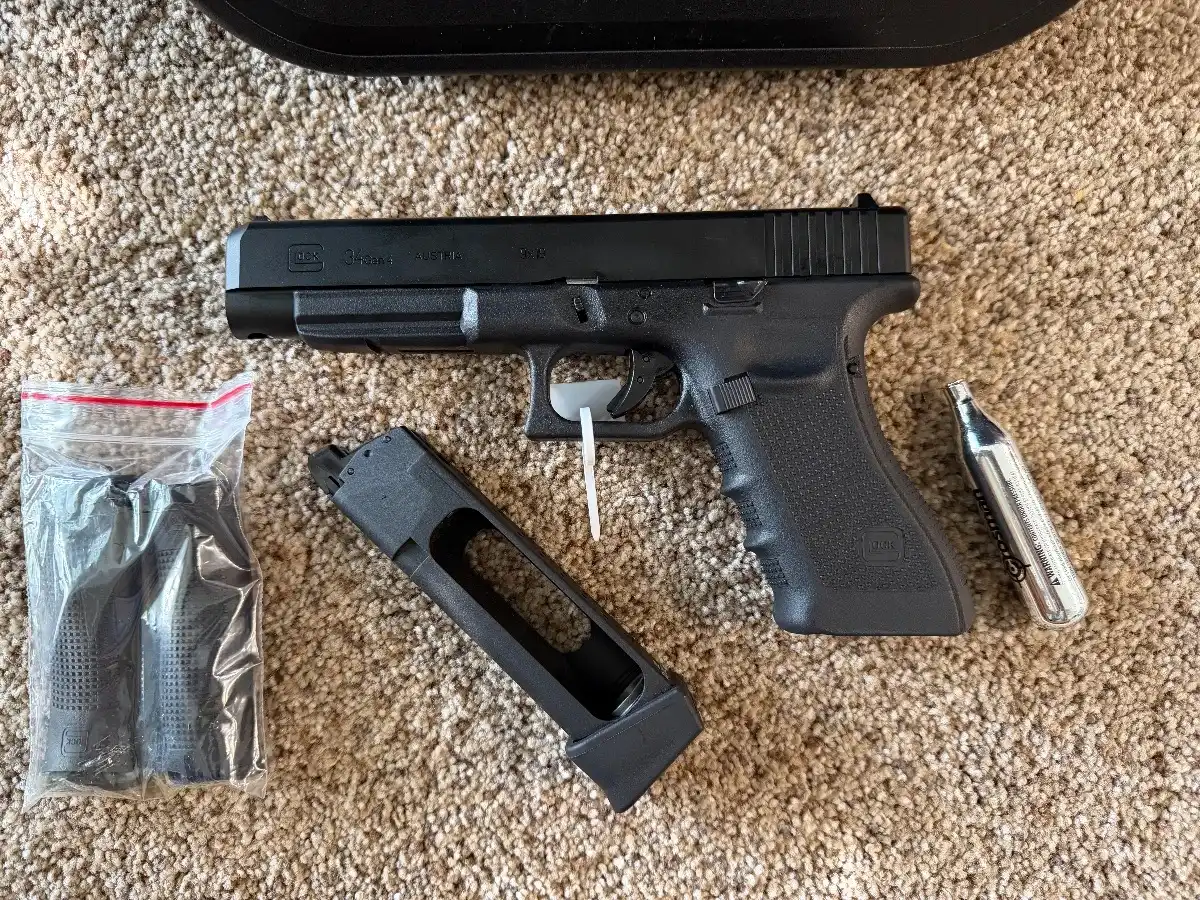 Glock 34 CO2 Gas Blowback Pistol