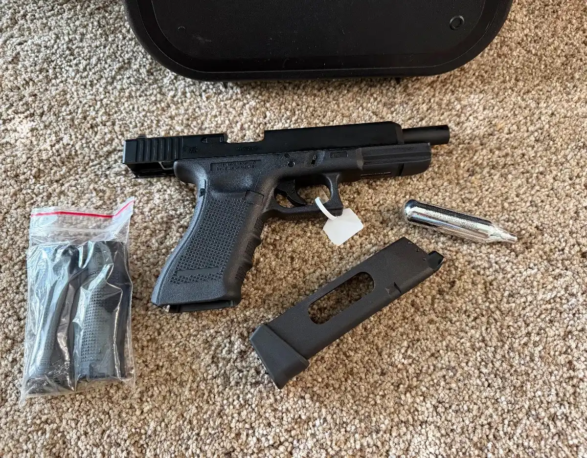 Glock 34 CO2 Gas Blowback Pistol